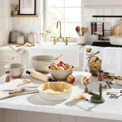 10.5" Fluted Stoneware Pie Dish Cream - Hearth & Hand™ With Magnolia